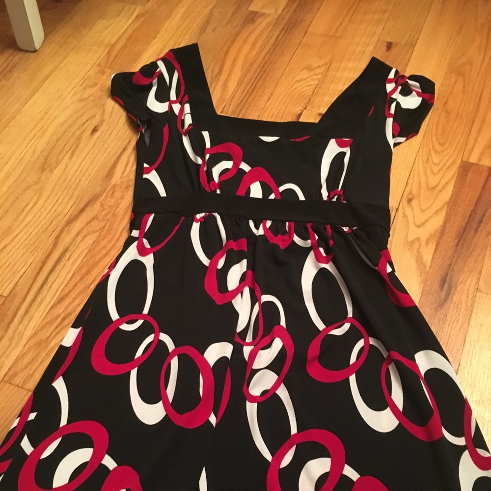 Juniors short sleeve dress